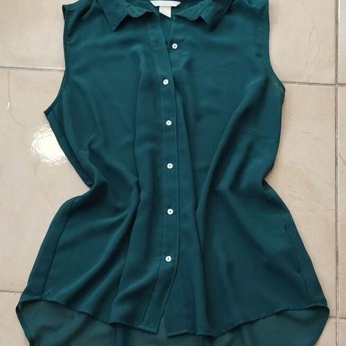 H&M transparent shirt green cypress like new, size M
