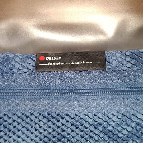 Delsey Paris folding hanging toiletry bag used, blue