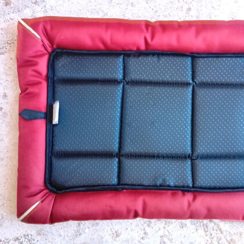 Pet bed like new, dimensions 56×41cm