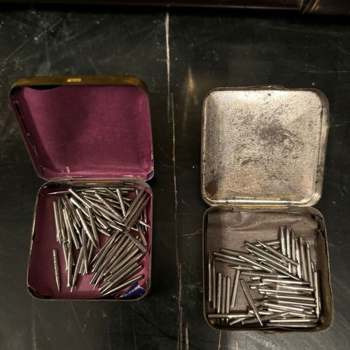 Gramophone needles used, vintage boxes
