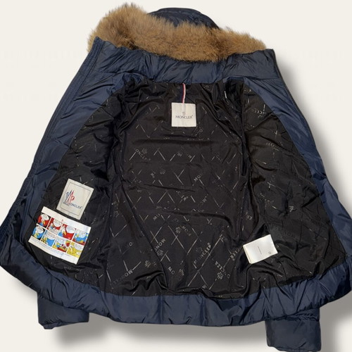 Moncler Women’s Down Jacket XS like new, navy with fur hood