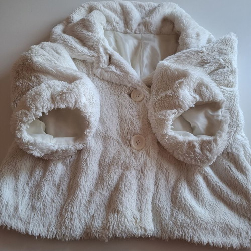 White fluffy coat with 3/4 sleeve, used, size L