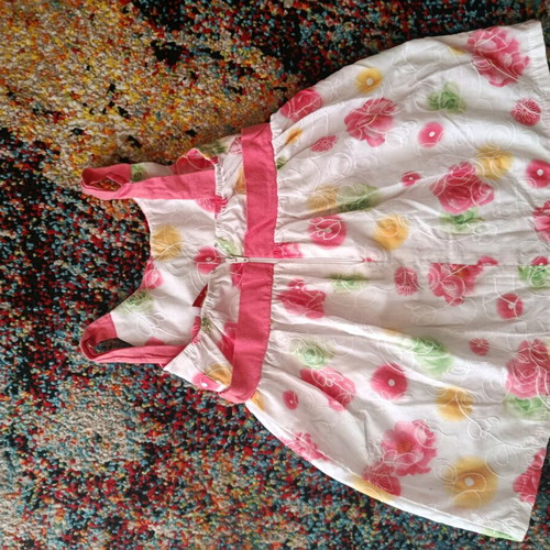 Children's dress 100% cotton size 2, like new