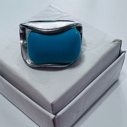 925 Sterling Silver Vintage Ring with Large Turquoise Stone like new