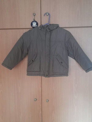 Μπουφάν παιδικό καφέ χακί αφόρετο με αποσπώμενη κουκούλα