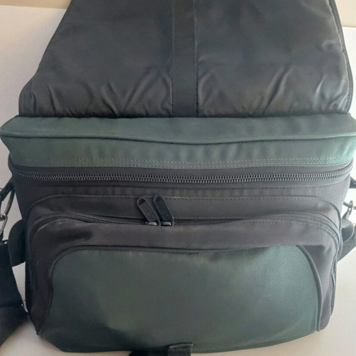 Lowepro Nova 5 AW camera bag used for DSLR and lenses
