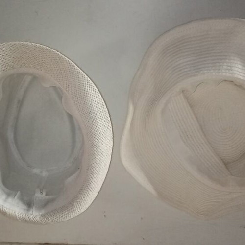 Assorted hats, pack deal