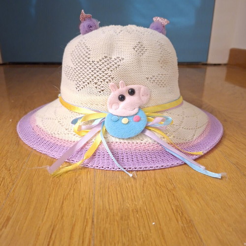 Knitted girl hat used, white and purple, size S