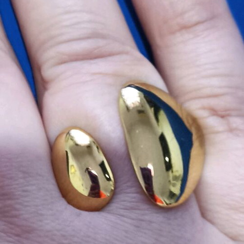 Ring in gold color new, surgical steel