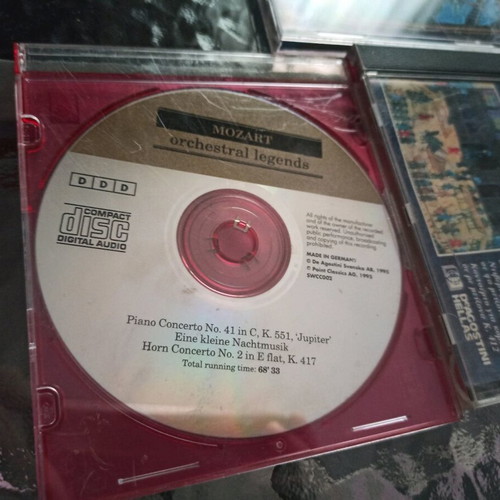 Classical music CDs like new, pack of 5 with Mozart, Tchaikovsky, Gershwin