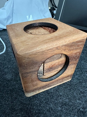 Quiz wooden cube like new