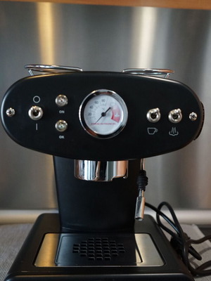 Francis Francis X1 espresso machine used, for ground coffee