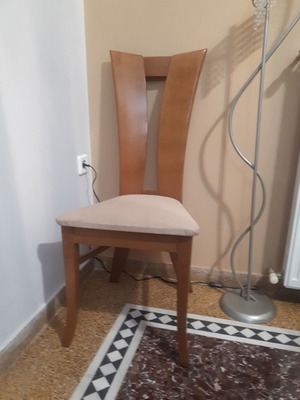 Καρέκλες τραπεζαρίας μεταχειρισμένες, σετ 6, σε πολύ καλή κατάσταση