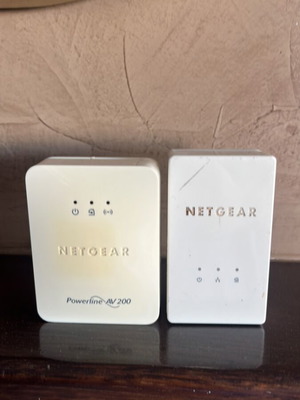 Netgear Powerline Wi-Fi Extender used