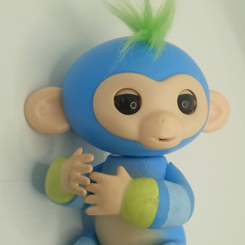 WowWee Fingerlings Baby Monkey interactive toy used