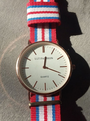 LLT Fashion Quartz watch with NATO fabric strap, unisex