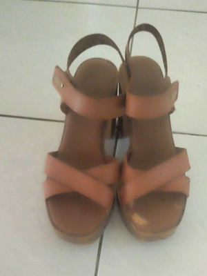Harris camel leather sandals size 40 used, platform heel