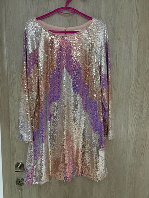 Used Women's Dresses for sale | Vendora Classifieds Used Women's Dresses for sale | Vendora Classifieds