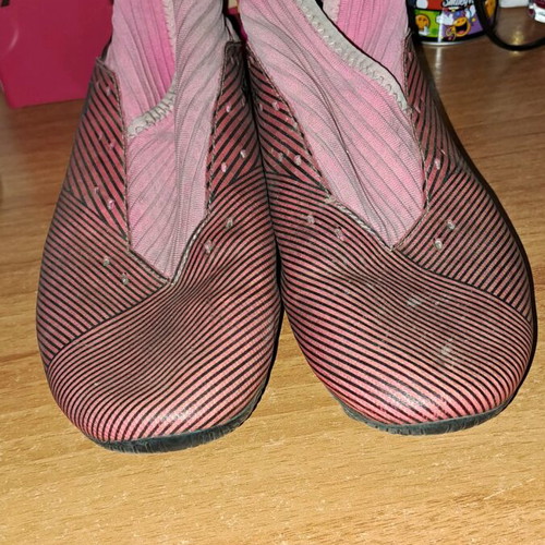 Football shoes used, size 40