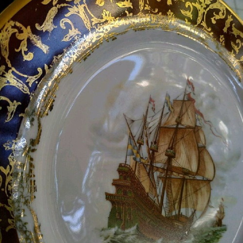 Plate with 22 carat gold like new