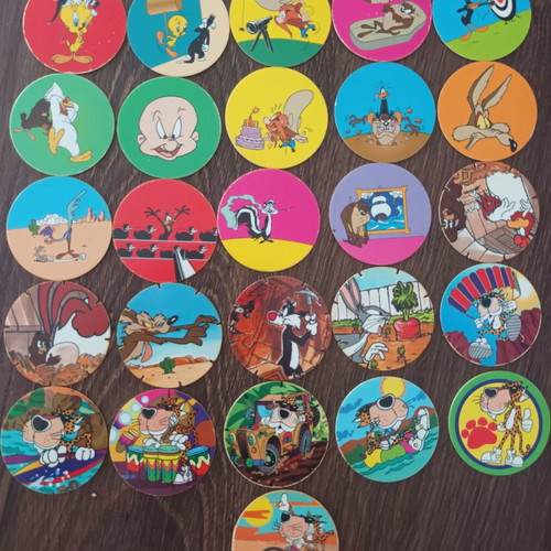 Looney Tunes collectible tops