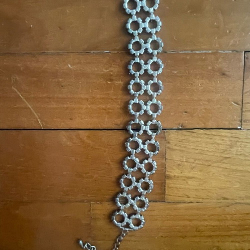Bracelet like new, no stones missing