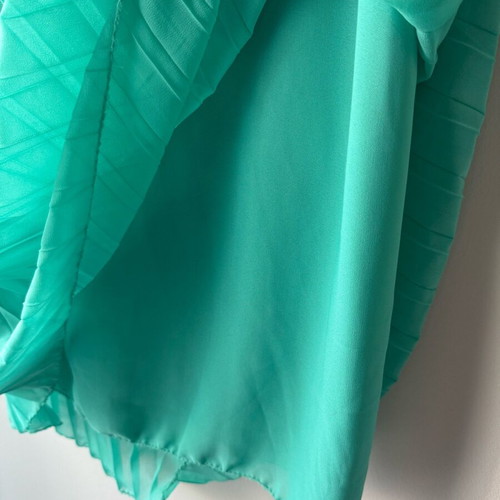 Mango pleated skirt like new, blue and turquoise, size medium