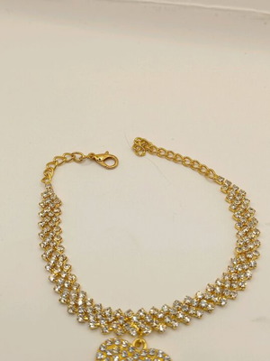 Women's bracelet with heart and rhinestones gold color new