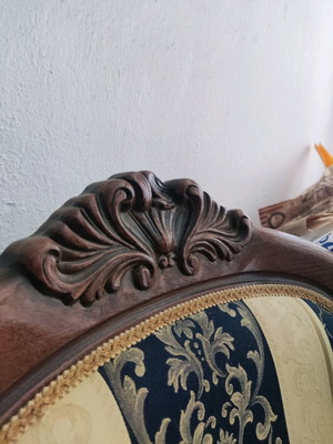 Vintage armchairs set of 4 with gift table