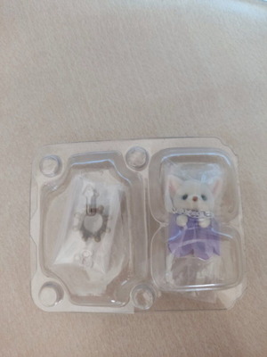 Sylvanian Families set of 2 figures Persian Cat and Snow Rabbit