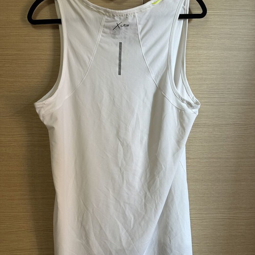 Gym tank top like new, size L, white