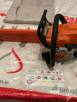 Stihl MS 180 chainsaw like new with 40 cm bar