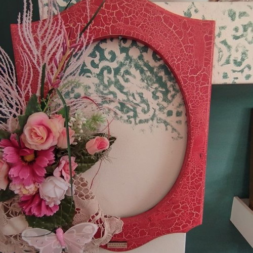 Decorative wall frame with flowers crackle effect like new