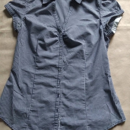 Women's shirts like new, set of 2 in pink stripes and blue check