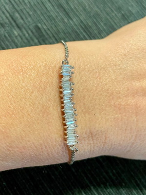 Riviera bracelet with square strass and adjustable length, new, silver