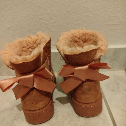 Pink children's boots used, size 27, fur-lined inside