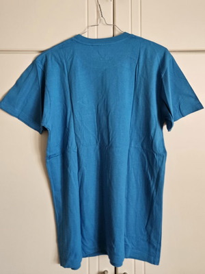 Friends Wah-Pah! T-shirt, medium, blue and yellow