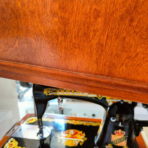 Shmens sewing machine like new, used