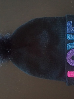 Women's hats used, set of 2