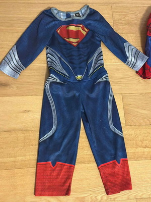 Children's carnival costumes used for ages 2-5