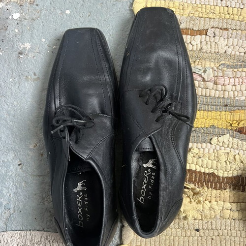 Boxer dress shoes used, size 41, black