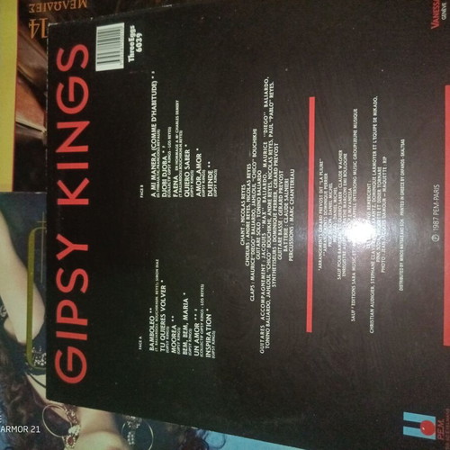 Gipsy Kings record used, Latin