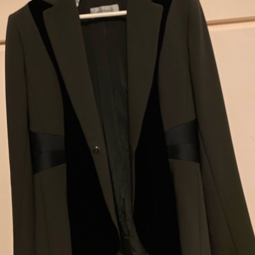 Max Mara jacket like new, olive color, size XL