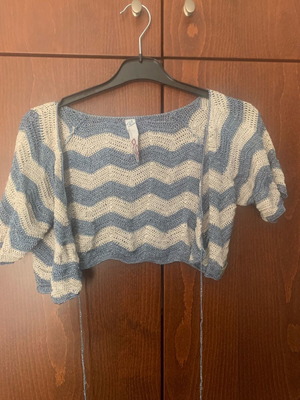 Bsb bolero knitted like new, gray and turquoise