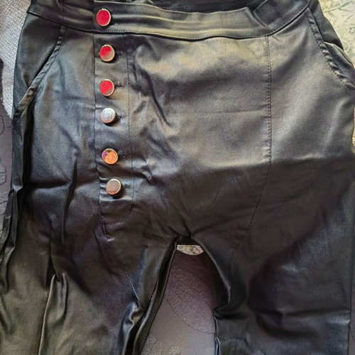 Leather pants-breeches used, flattering fit