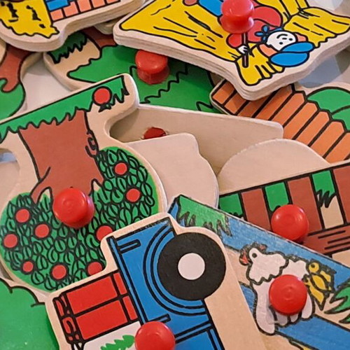 Eichhorn wooden puzzle XL used, 30 pieces, farm theme
