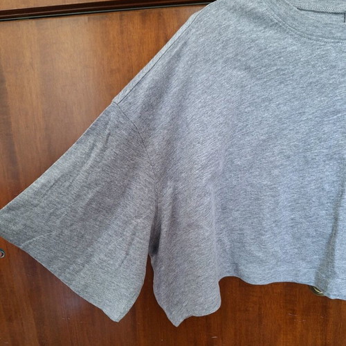 Crop top H&M grey, size L, like new, oversized