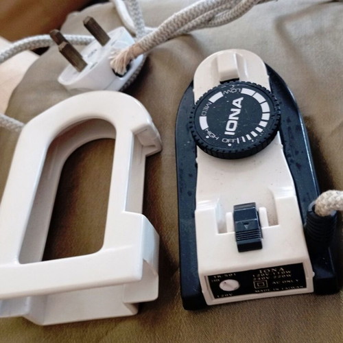 Iona vintage folding travel iron with original case and UK plug