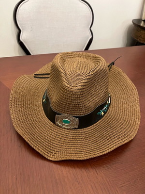 Cowboy hat new with tag and embossed decorative elements