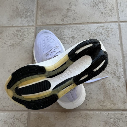 Adidas Ultraboost women's sneakers size 39.5 used, white
